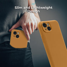 Afbeelding in Gallery-weergave laden, Moozy Lifestyle. Silicone Phone Case for iPhone 15, 6.1-inch, Liquid Silicone Lightweight  Cover for iphone 15 with Matte Finish and Soft Microfiber Lining, Premium shockproof Case, Caramel
