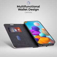Lade das Bild in den Galerie-Viewer, Moozy Wallet Case für Samsung A21s, Black Carbon – Metallischer Kantenschutz Magnetverschluss Flip Cover mit Kartenhalter
